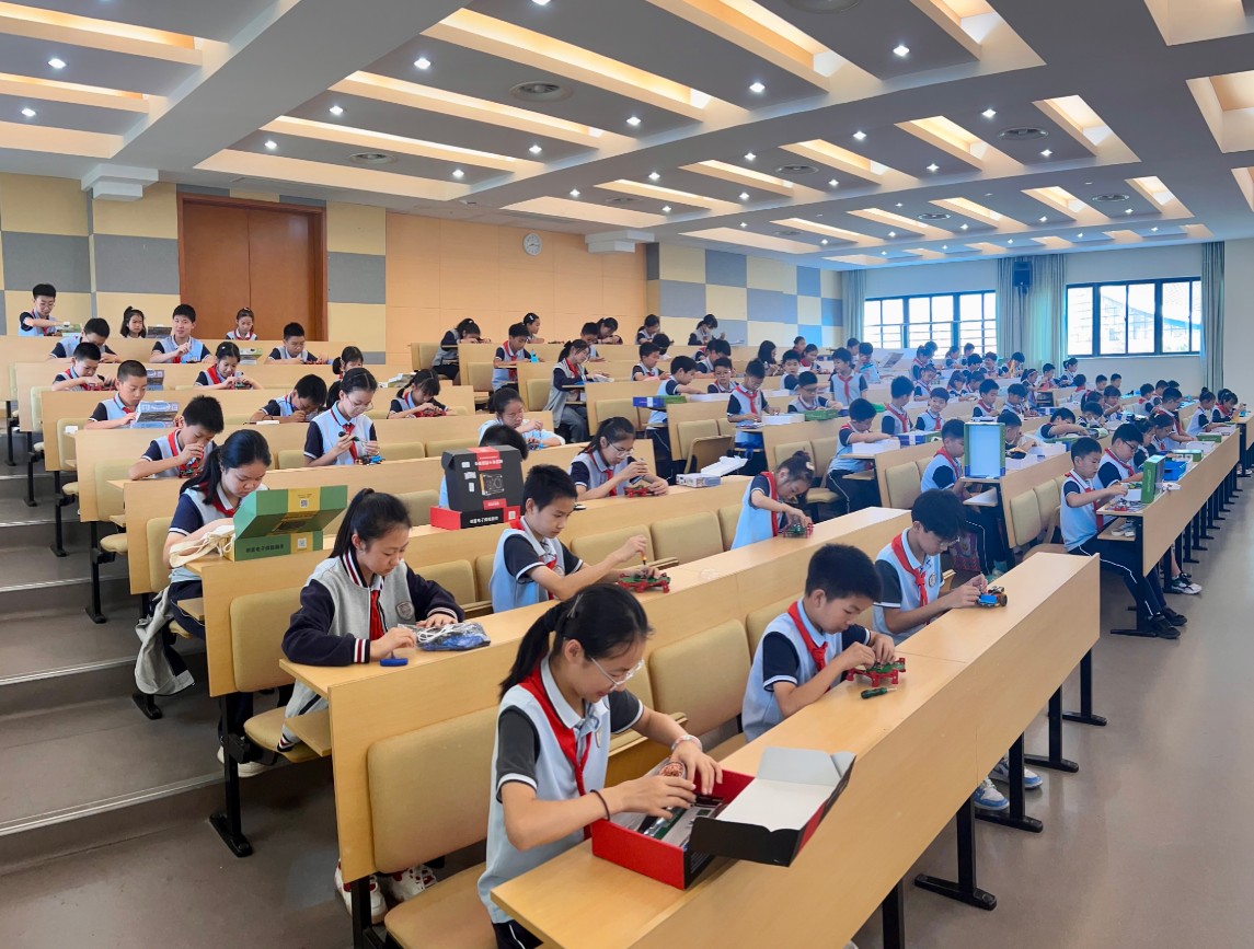 江蘇省電子制作俱樂部聯(lián)賽（蘇州吳江站）圓滿落幕 教育科技開發(fā)賦能青少年創(chuàng)新夢想